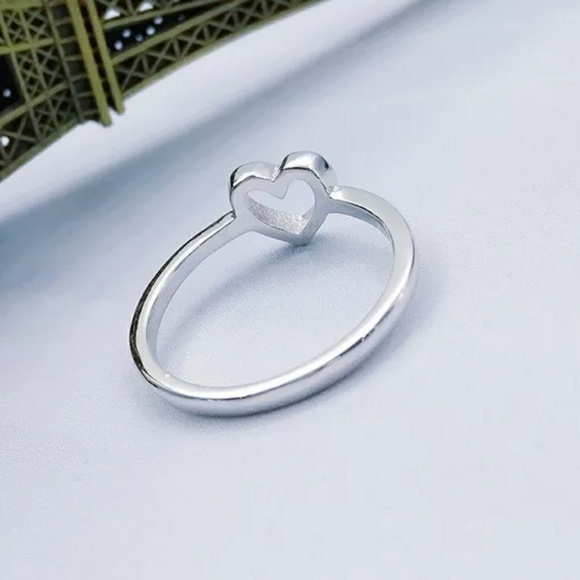 Silver Heart Shape Ring - Picture 2 of 2